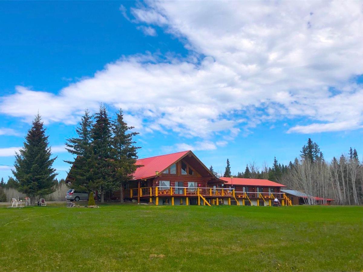 Cariboo Log Guest House Lac La Hache Exterior photo